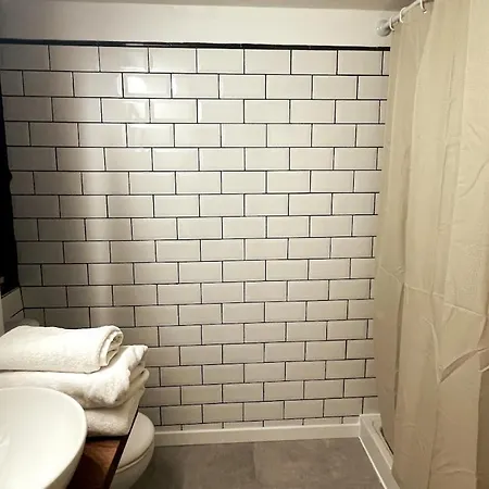 Your In Lisbon, Baixa Daire *